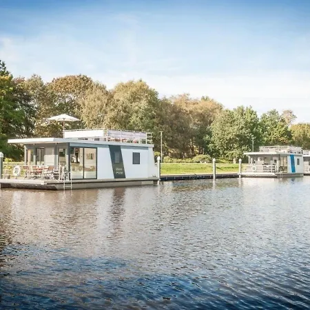 Hausboot *